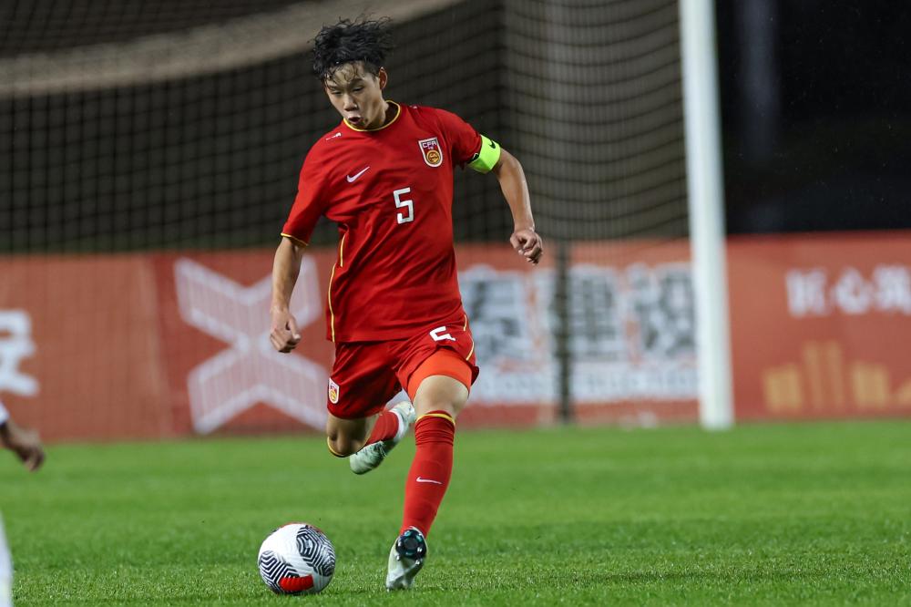 阿什利·科尔打造他心目中最完美的英超后卫